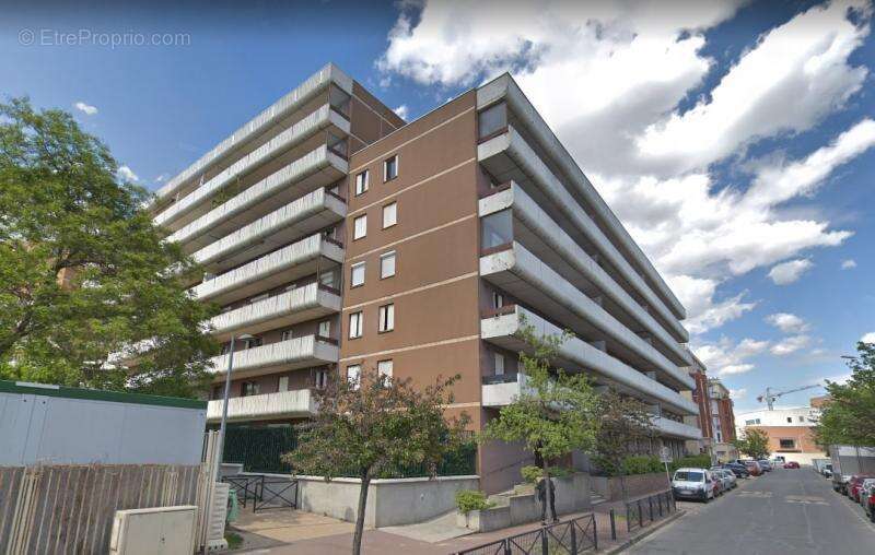 Appartement à LA COURNEUVE