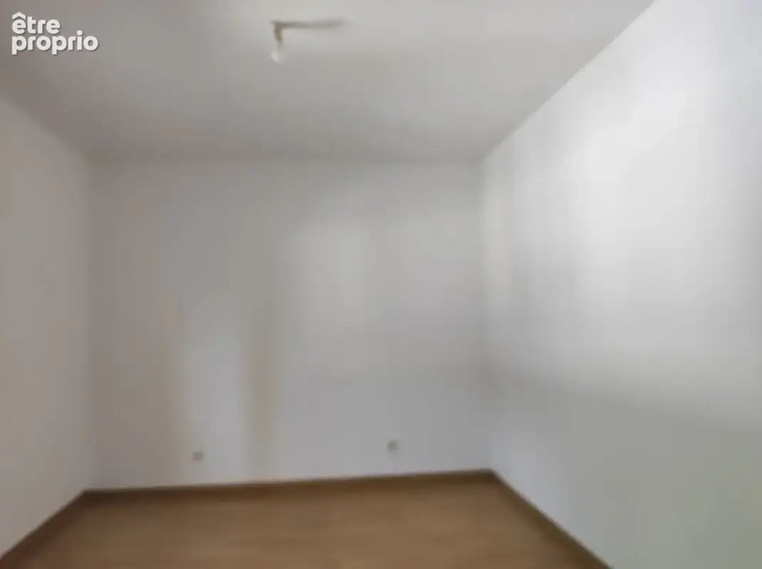 Appartement 2 chambres + grande terrasse + place Parking GALLARDON - photo 3