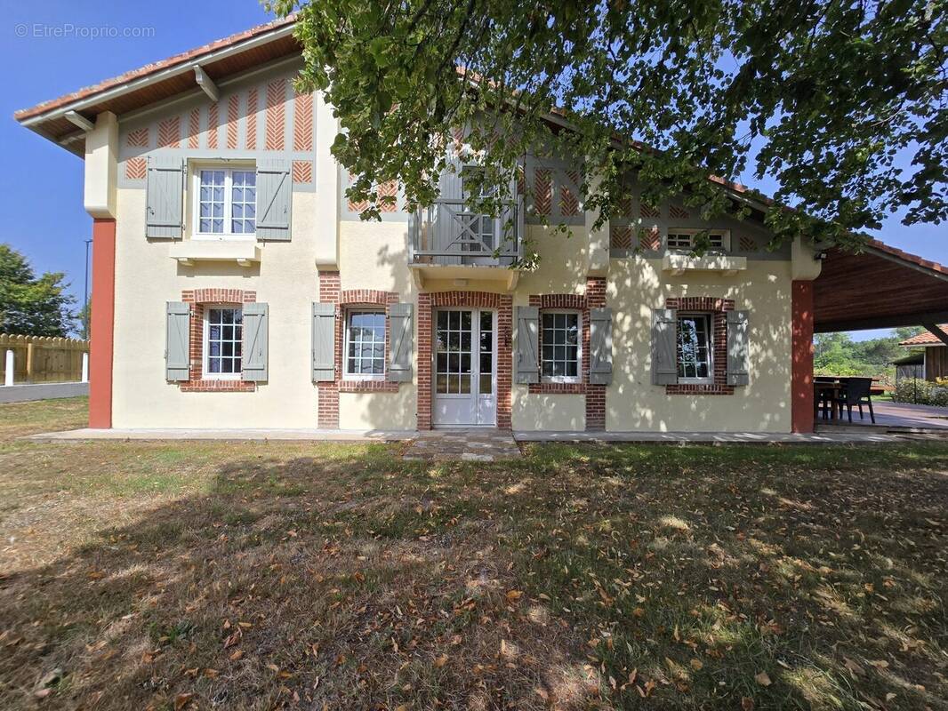 Maison à LEON