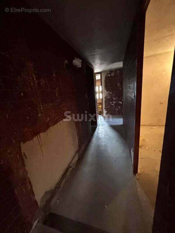 Maison à QUARRE-LES-TOMBES