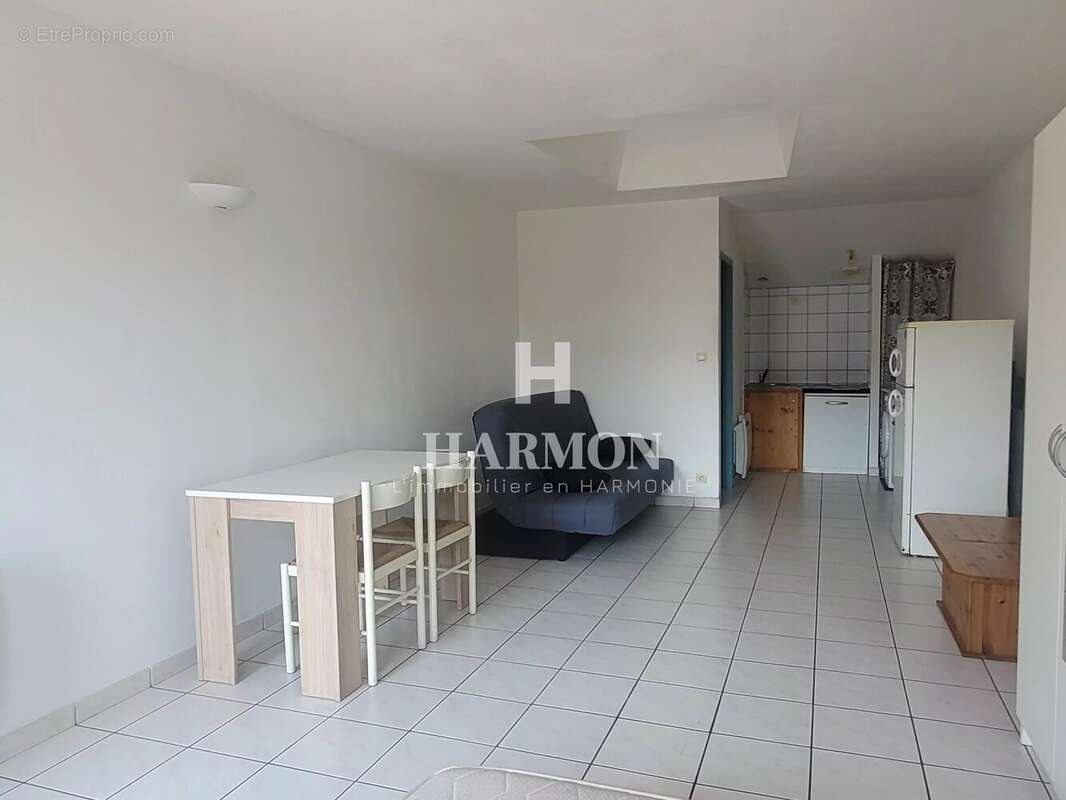 Harmon à vendre : studio, meublé, libre,  proche du centre ville d'Orthez ! - photo 2