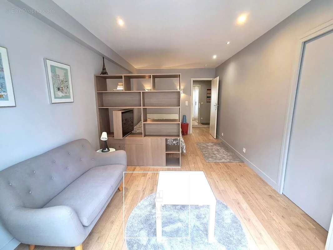 Petit bijoux  grand studio, au coeur du quartier du Commerce  à Paris 15ème - photo 7