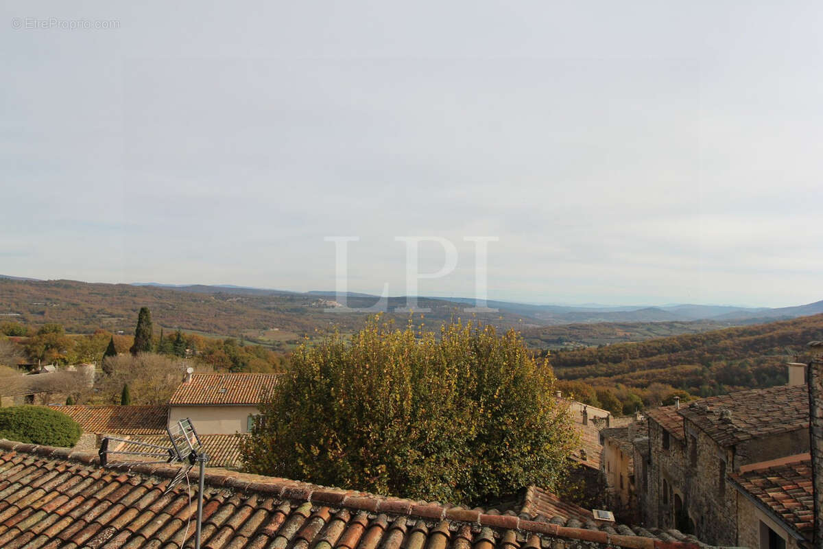 Maison à CASTELLET
