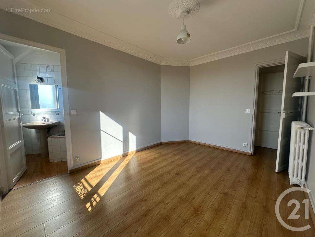 Appartement à FONTENAY-SOUS-BOIS