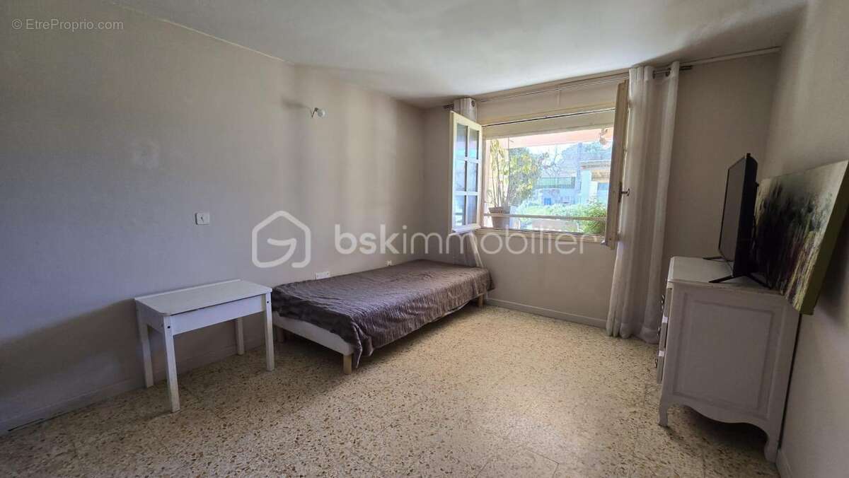 Maison à BAGNOLS-SUR-CEZE