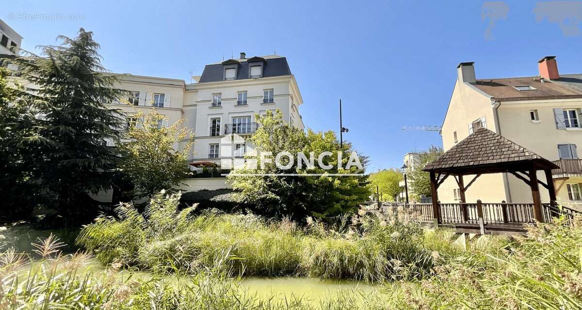 Appartement à LE PLESSIS-ROBINSON