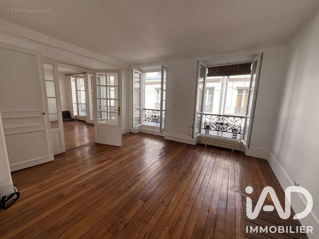 Photo 4 - Appartement à PARIS-7E