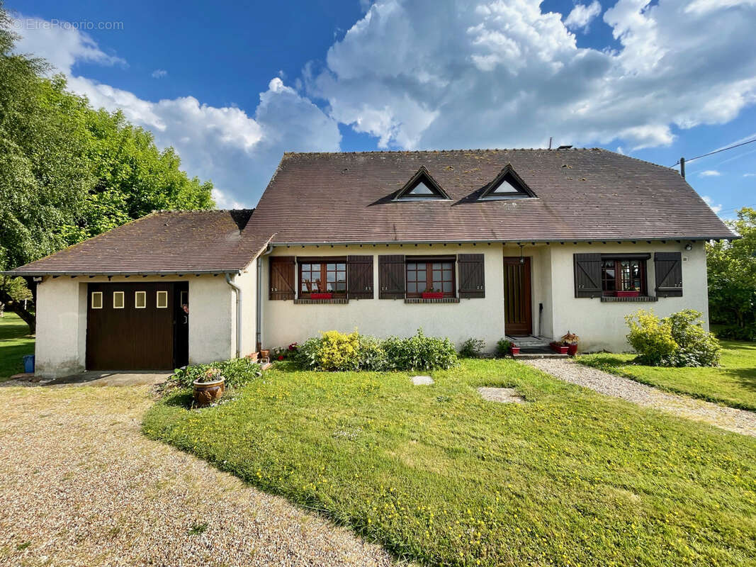 Maison à BEAUBRAY