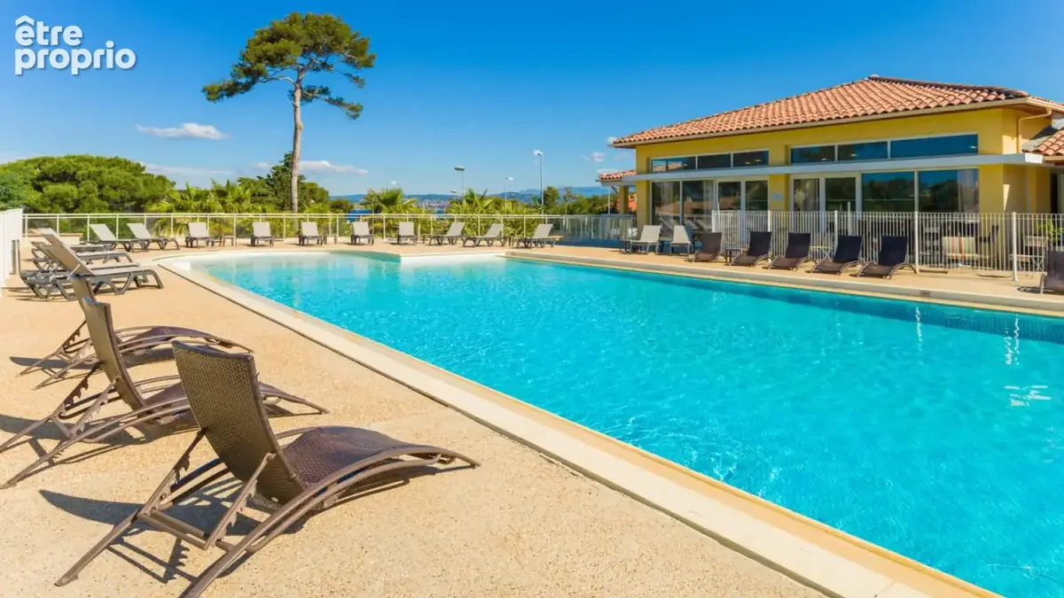 Appartement 3 pièces 42 m² à vendre à Six-Fours-Les-Plages (83140) - photo 2