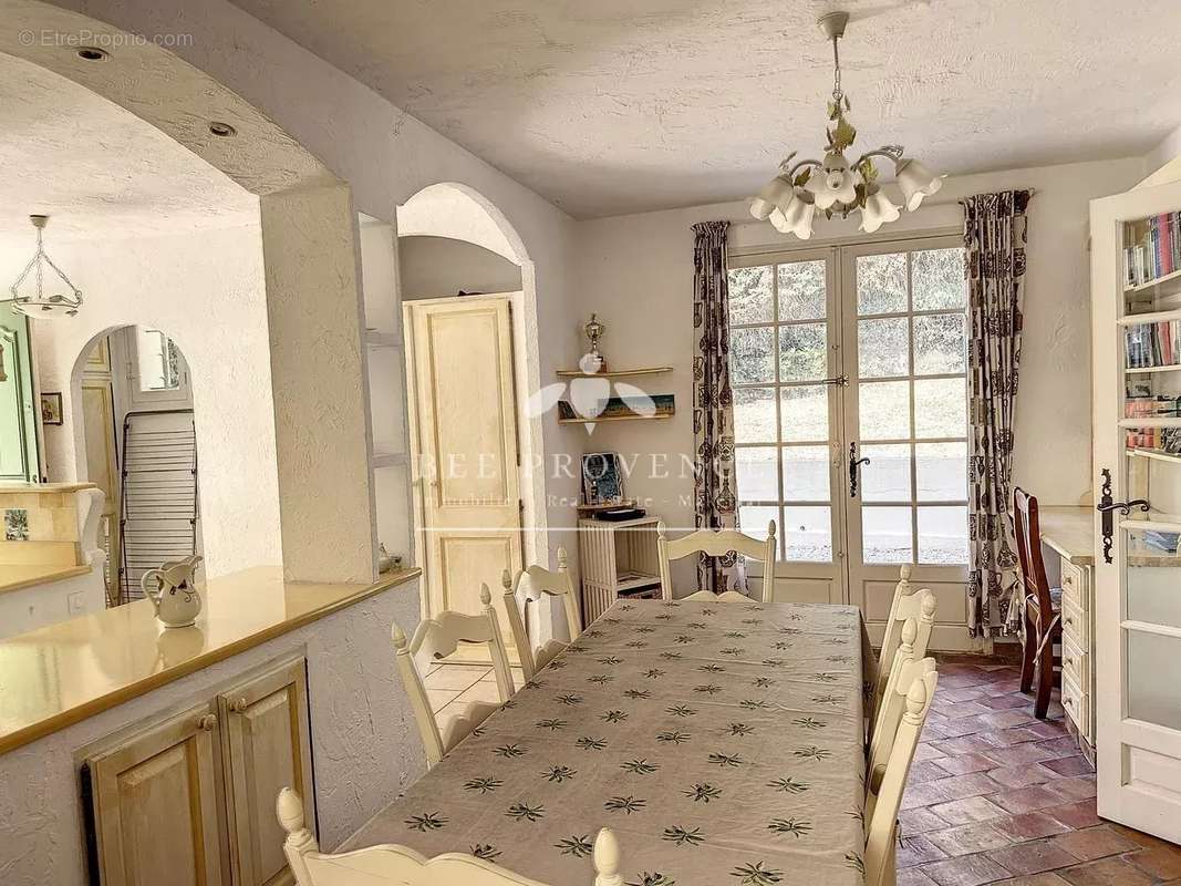 Maison à MONTAUROUX