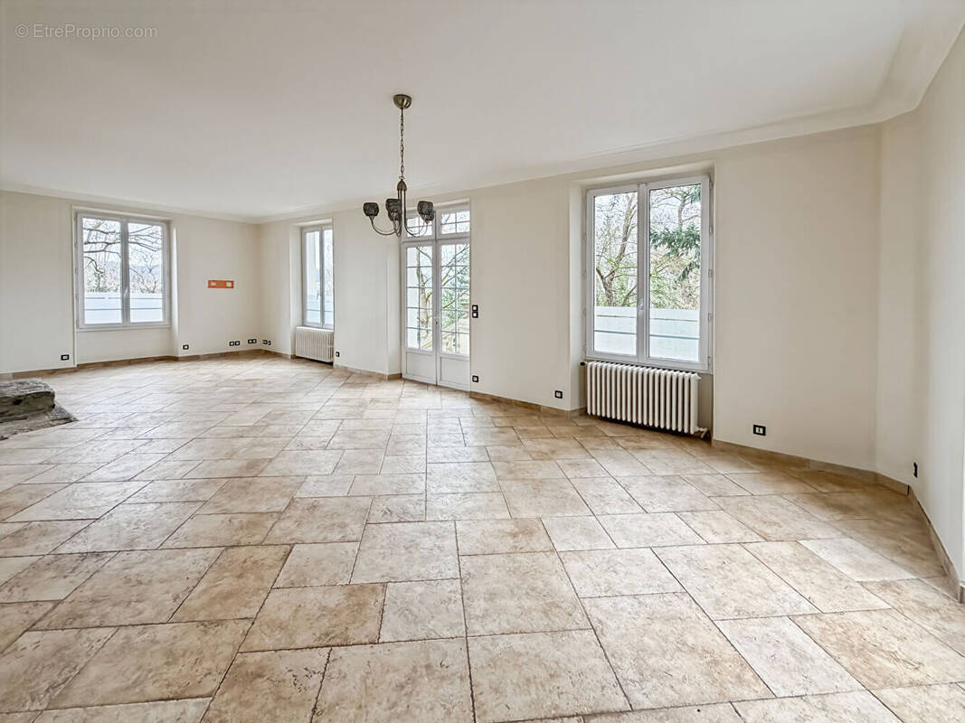 Maison à VILLEBON-SUR-YVETTE