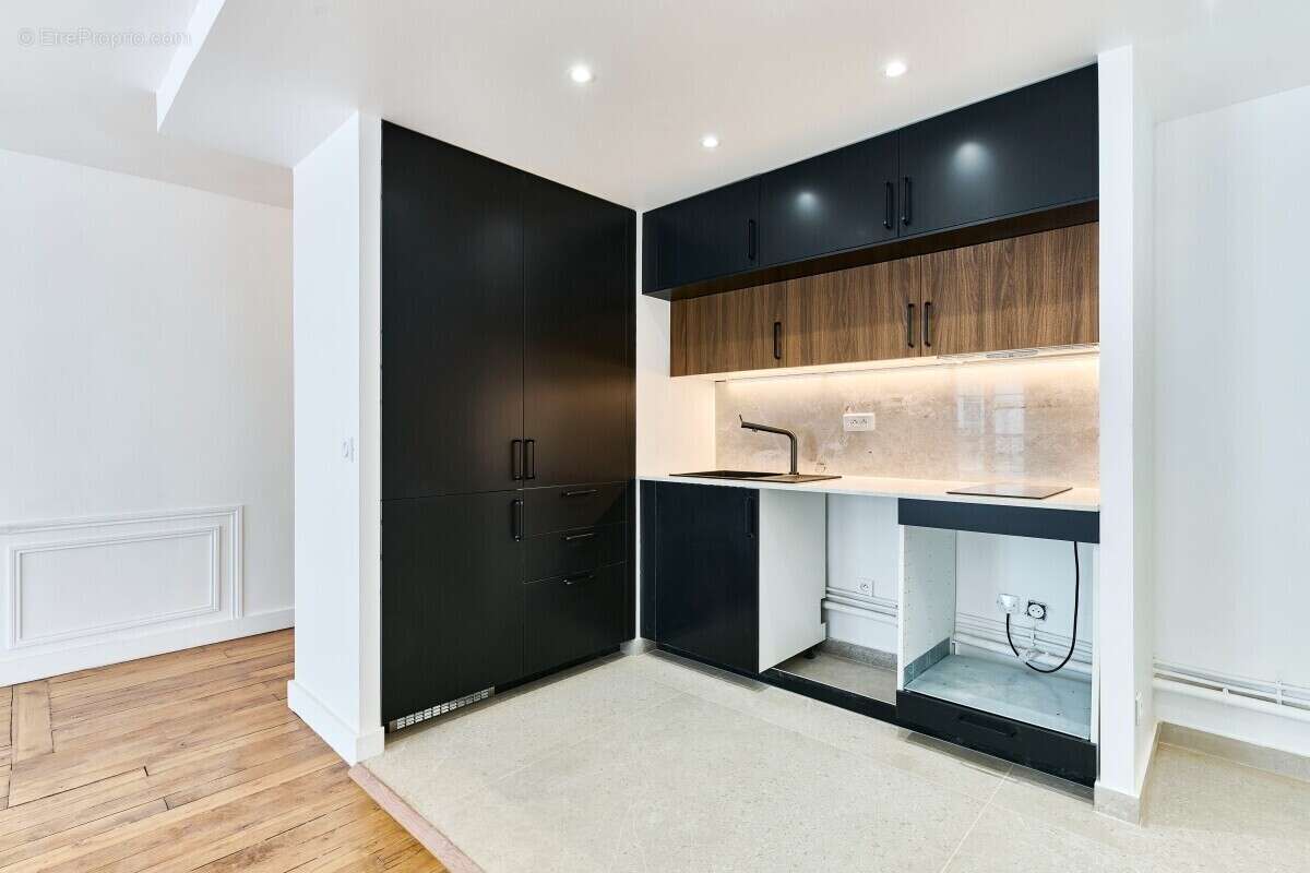 Appartement à PARIS-2E