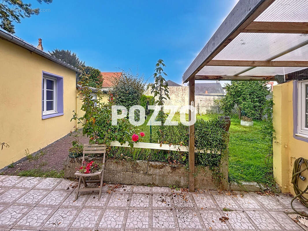 Maison à DONVILLE-LES-BAINS