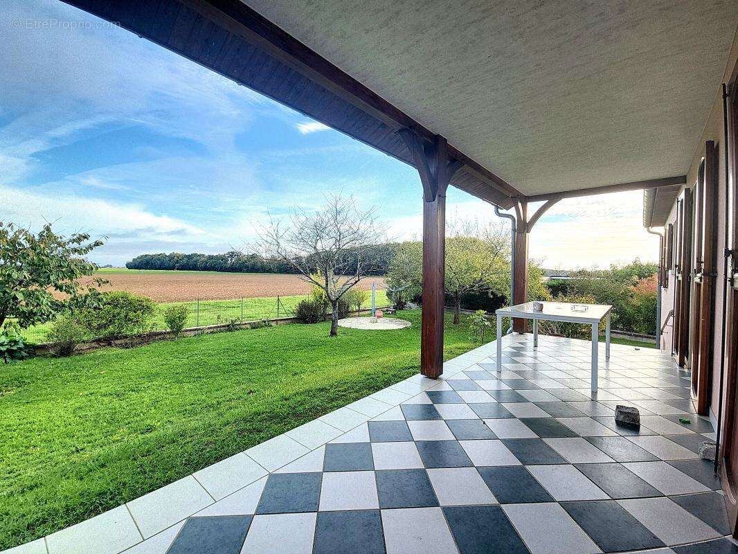 Maison à THOREY-EN-PLAINE