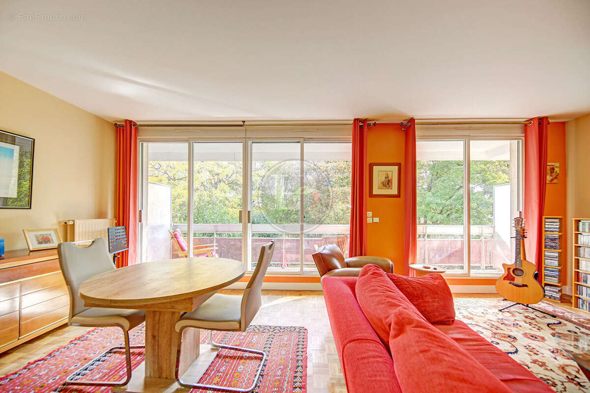 Appartement à MAREIL-MARLY