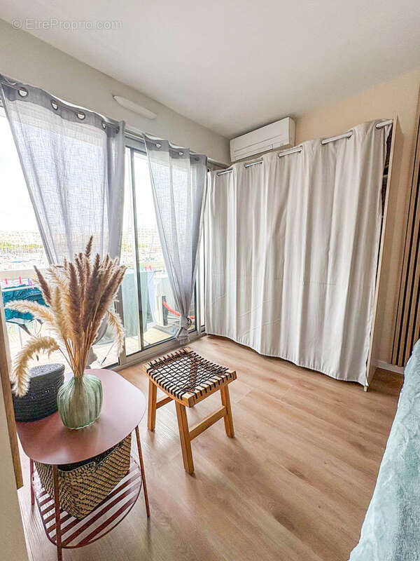 Appartement à MAUGUIO