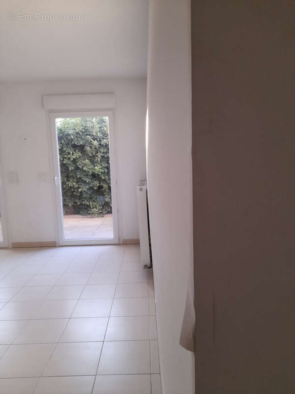 Appartement à PUGET-SUR-ARGENS