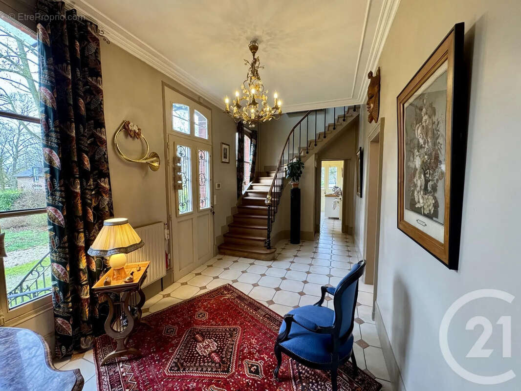 Maison 365 m² à Bezu-Saint-Eloi  - photo 5