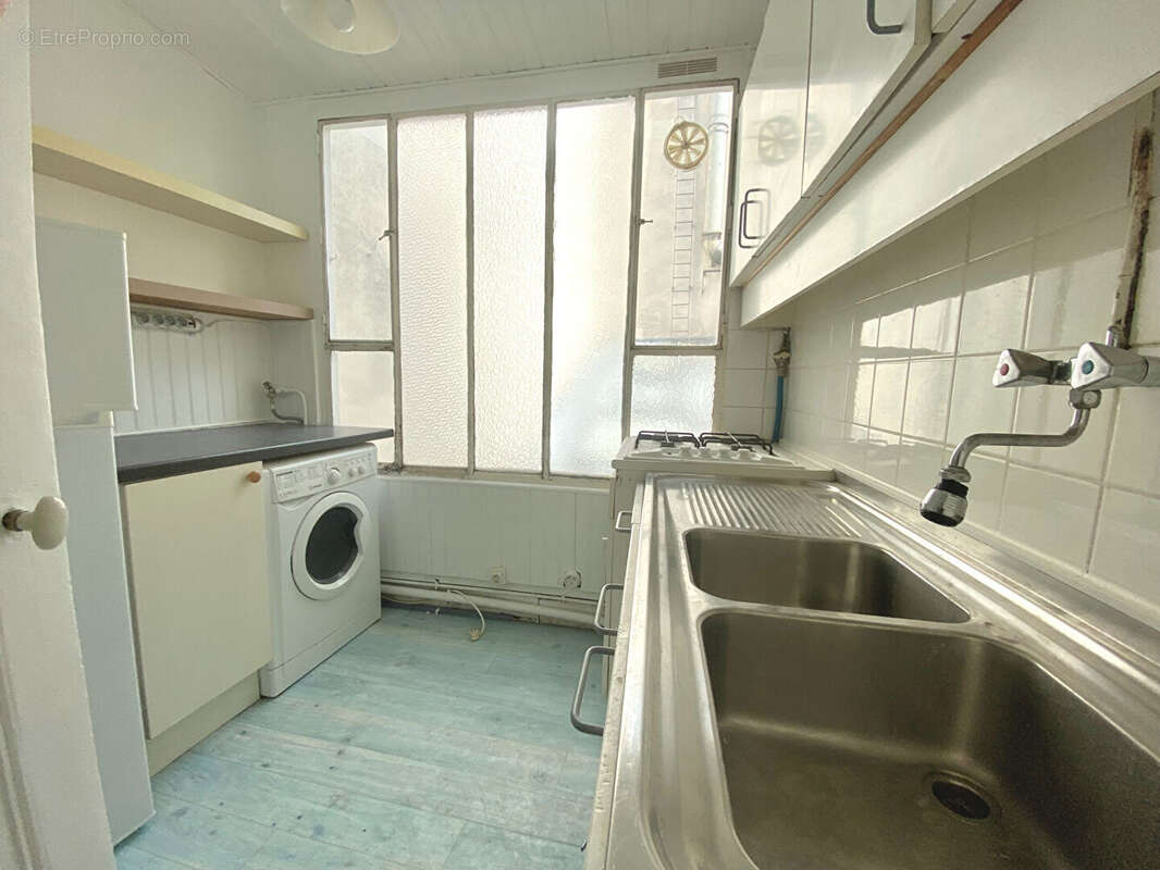 Appartement à PARIS-2E