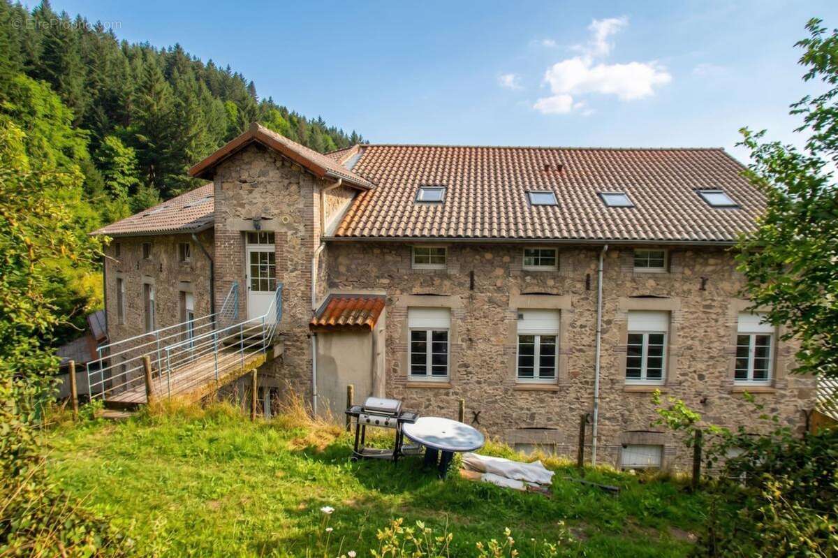 Appartement à LA SEAUVE-SUR-SEMENE