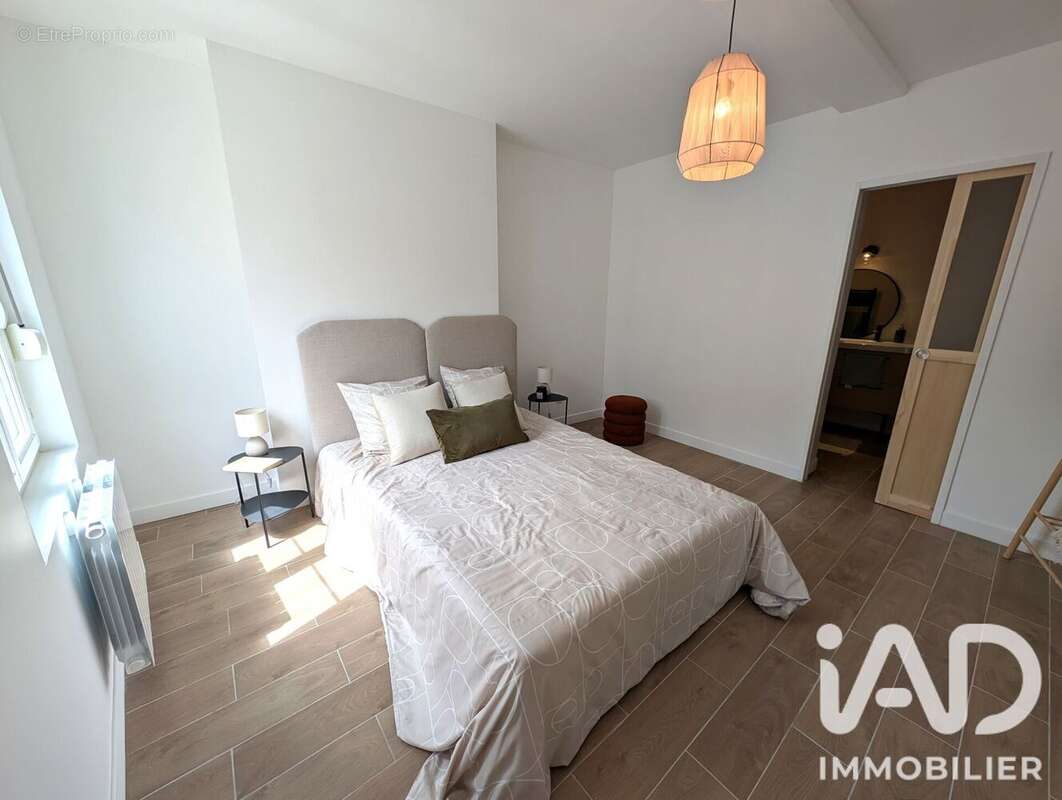 Maison 155 m² à Cuise-La-Motte  - photo 8