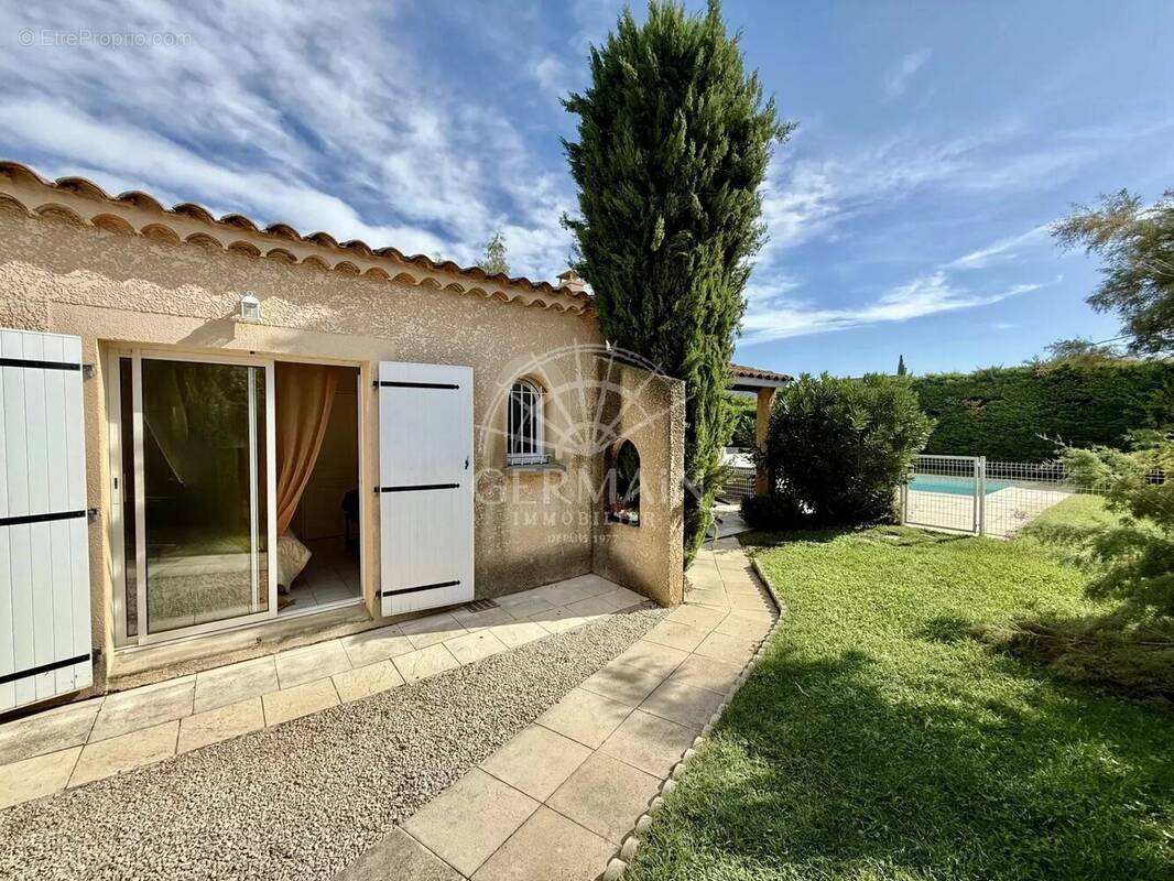 Maison à L&#039;ISLE-SUR-LA-SORGUE