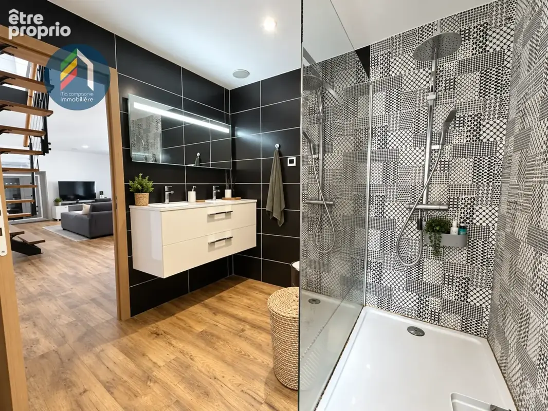 Maison familiale T7, 1000m2 de jardin avec dépendances - photo 9