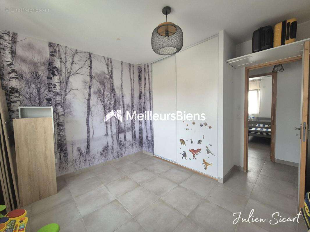 Maison à PEZILLA-LA-RIVIERE