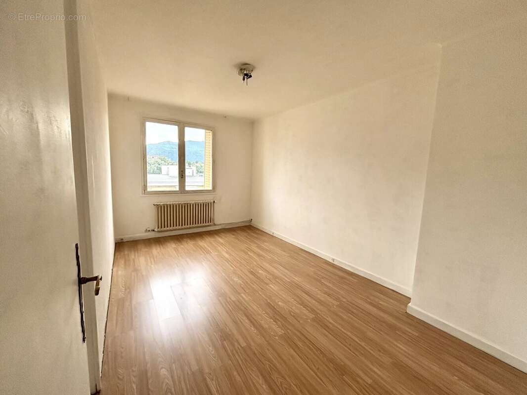 Appartement à AIX-LES-BAINS