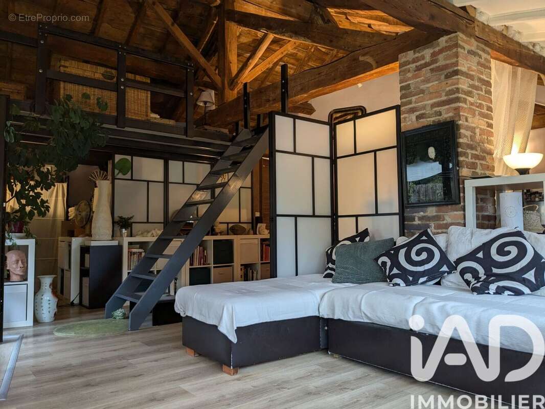 Maison 425 m² à Perrier  - photo 6