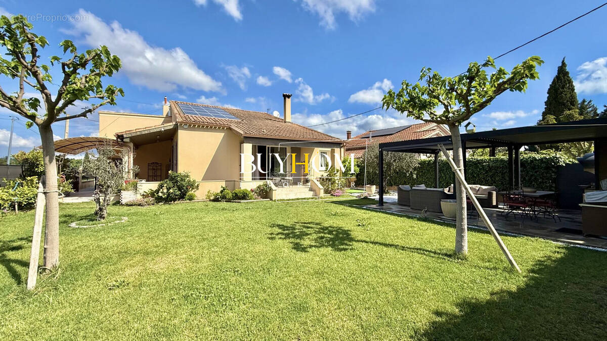Maison à SARRIANS