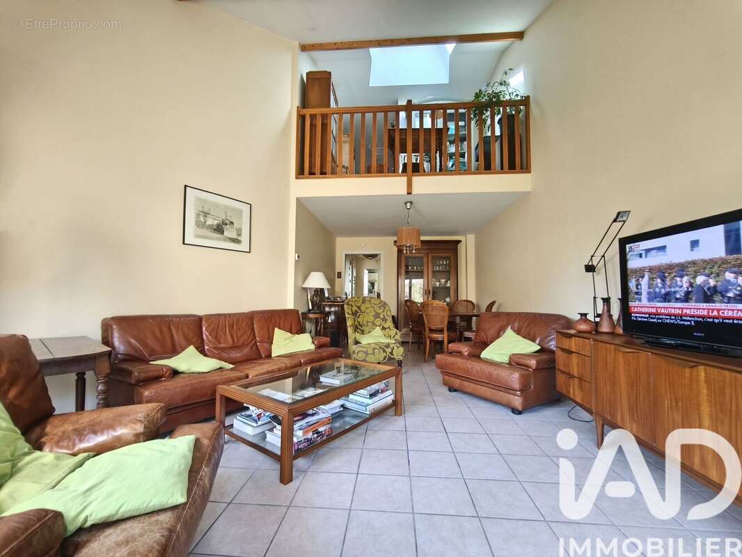 Photo 2 - Maison à REIMS