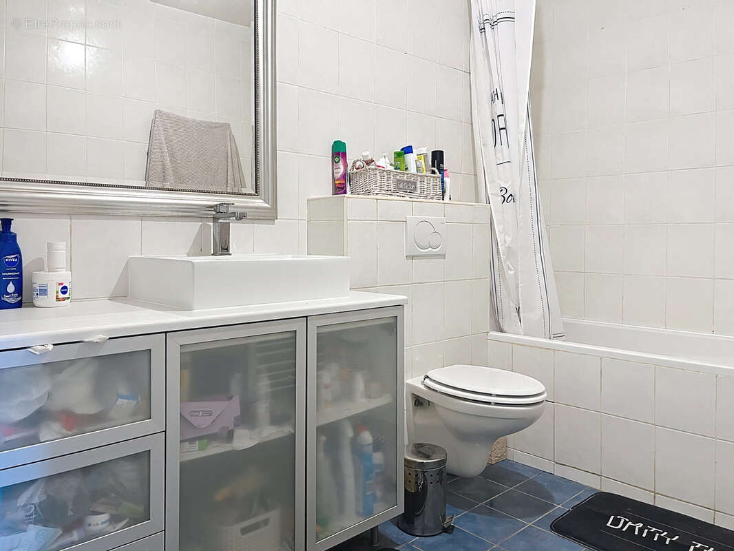 Appartement à CRANVES-SALES