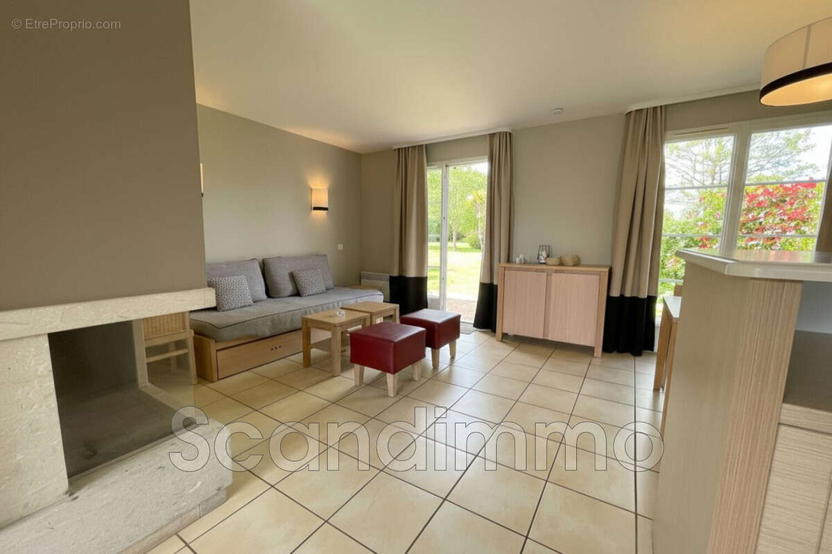 Maison à PORT-EN-BESSIN-HUPPAIN