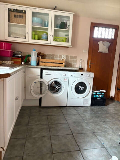 Maison à AMBRIERES-LES-VALLEES