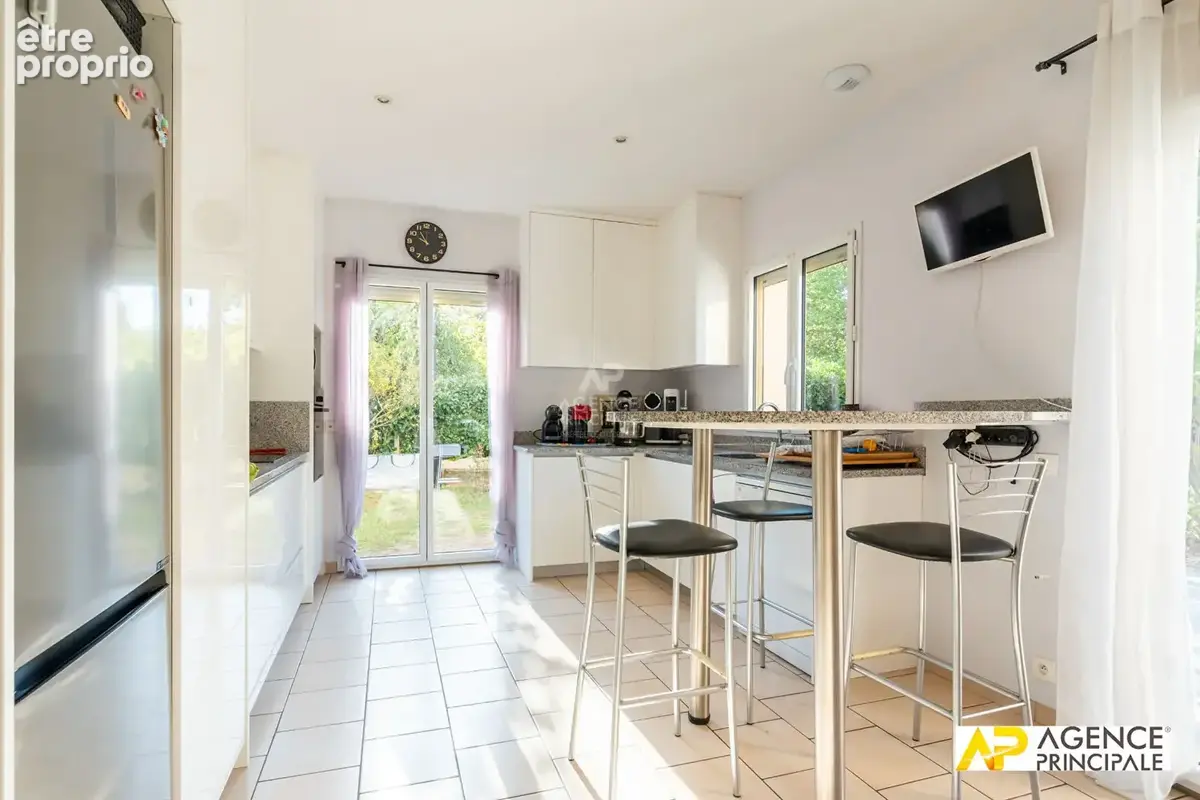 Maison Le Mesnil Le Roi 202 m2 - photo 4