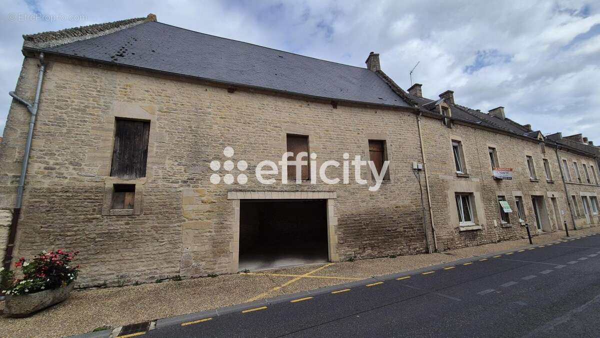 Maison à COURSEULLES-SUR-MER