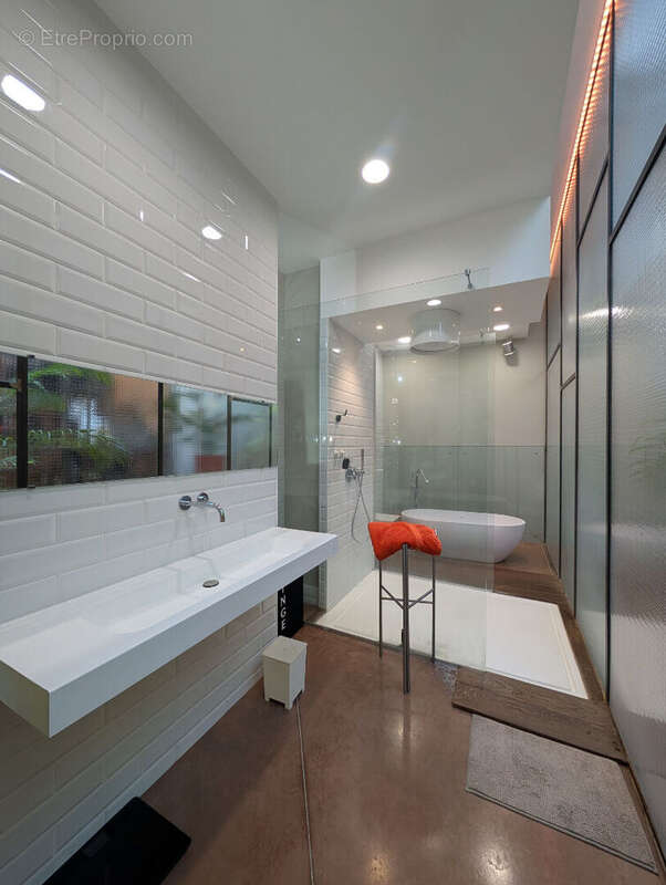 Exceptionnel loft d'architecte avec terrasse et place de parking - photo 4