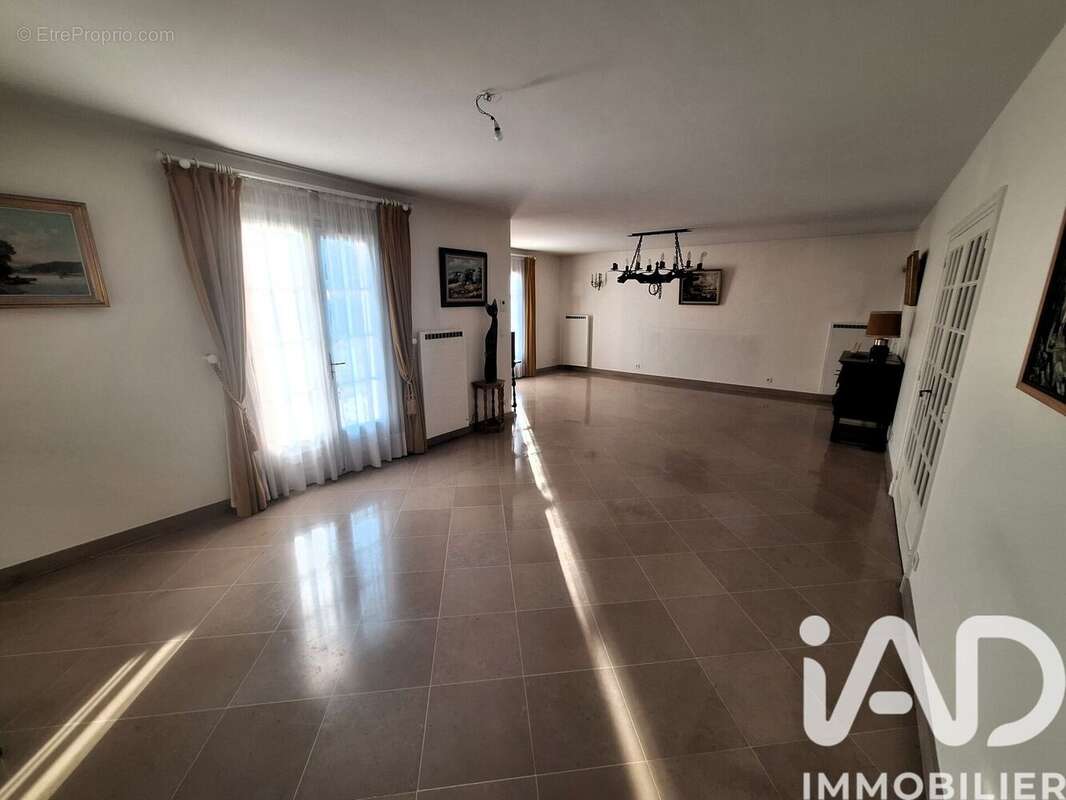 Photo 9 - Maison à MONTLHERY