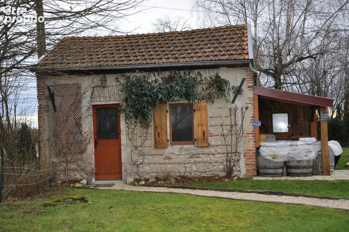 Jolie longère en pierre de chaux, avec 4 hectares de terrain - photo 12