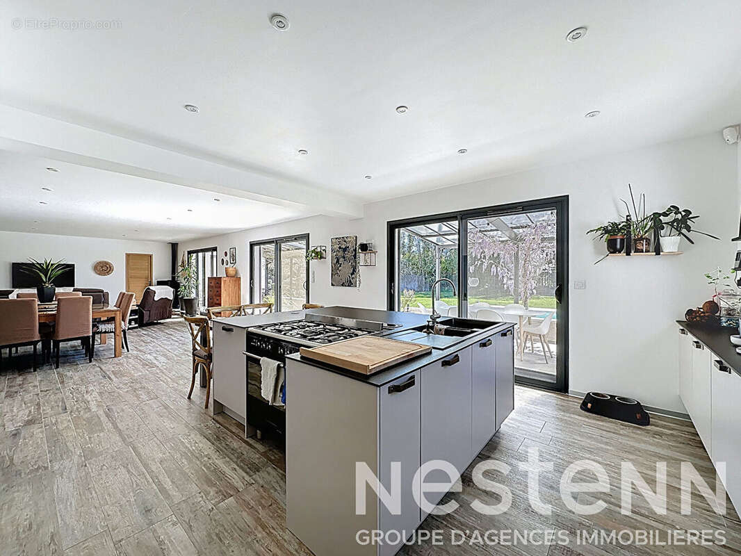 Maison à SAINT-MARTIN-DE-CRAU