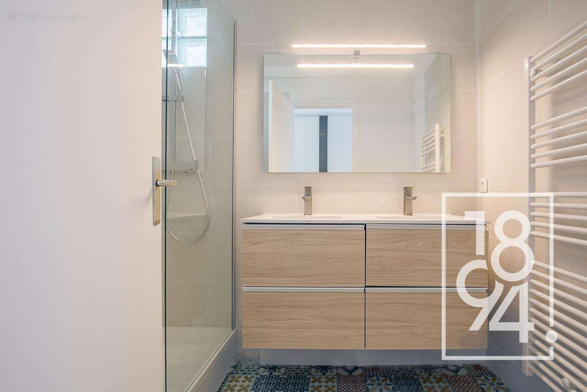 Appartement à MARSEILLE-9E