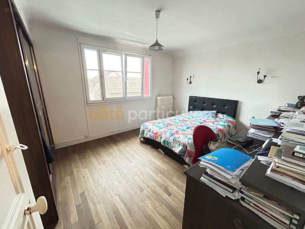 Maison à VILLENEUVE-LE-ROI