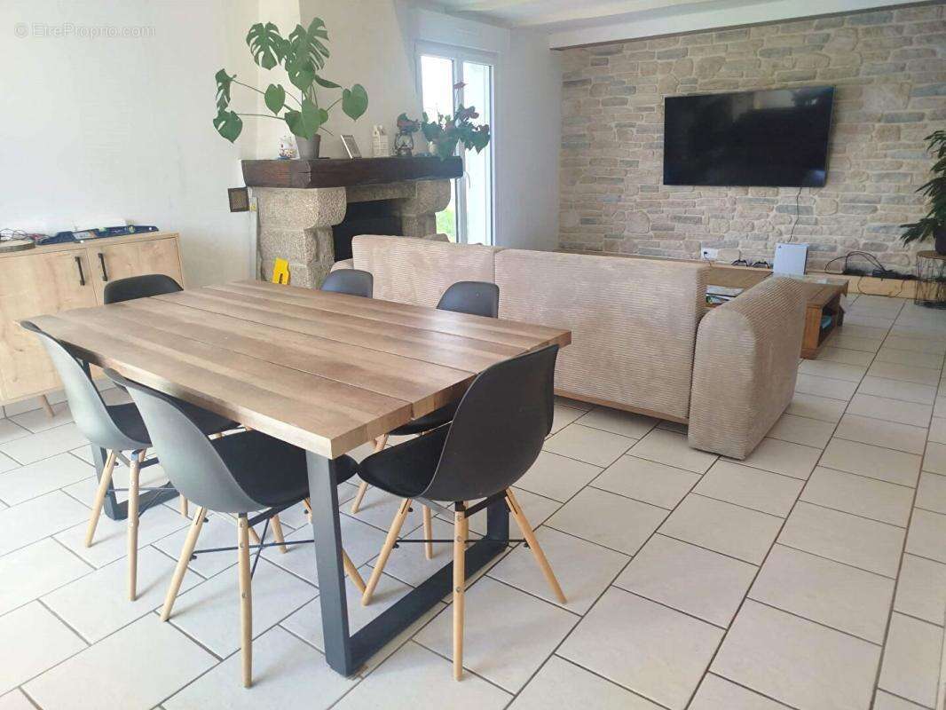Maison à LA PRENESSAYE