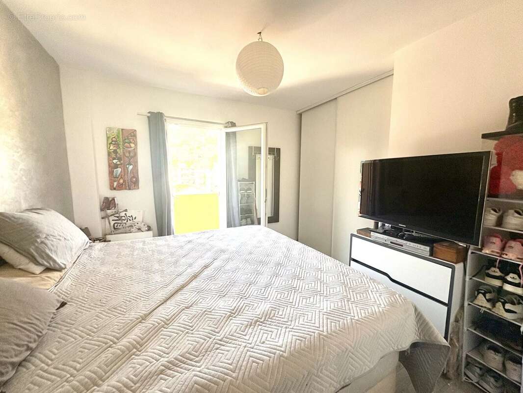 Appartement à SAINT-MARTIN-DU-VAR