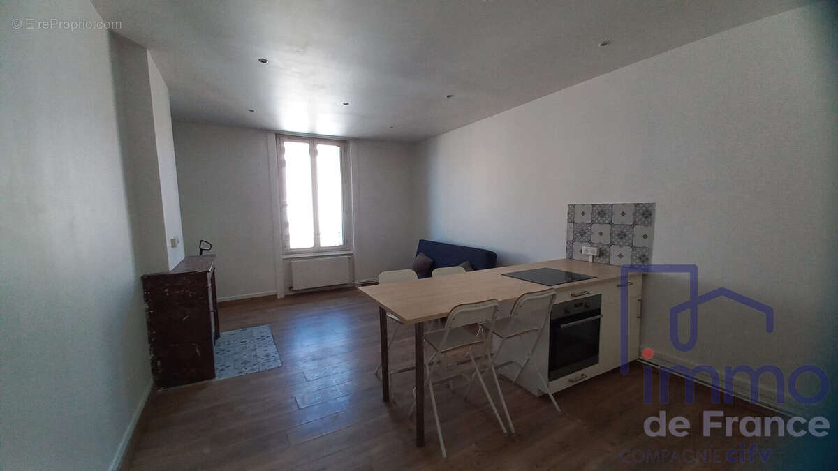Appartement à SAINT-ETIENNE