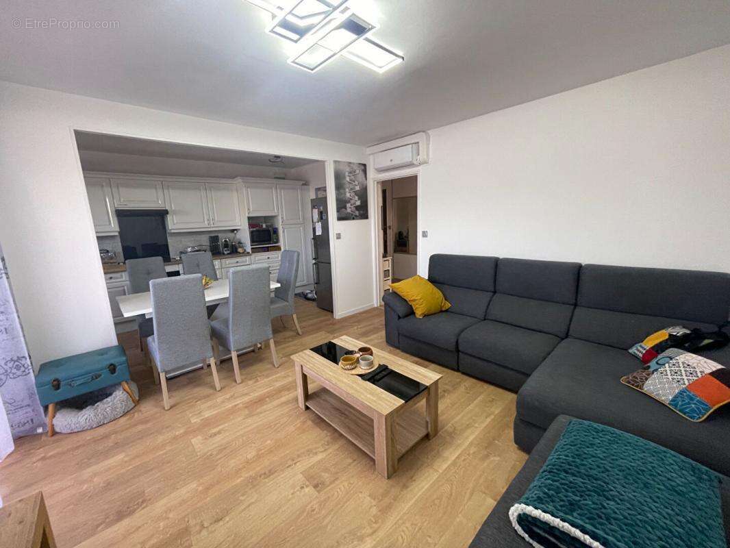 Appartement à MARSEILLE-9E