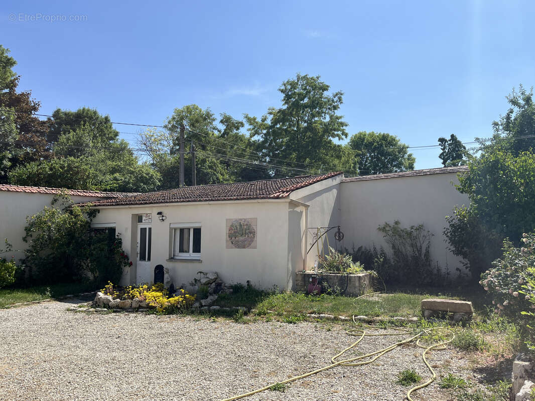 Maison à LA CHAPELLE-LA-REINE