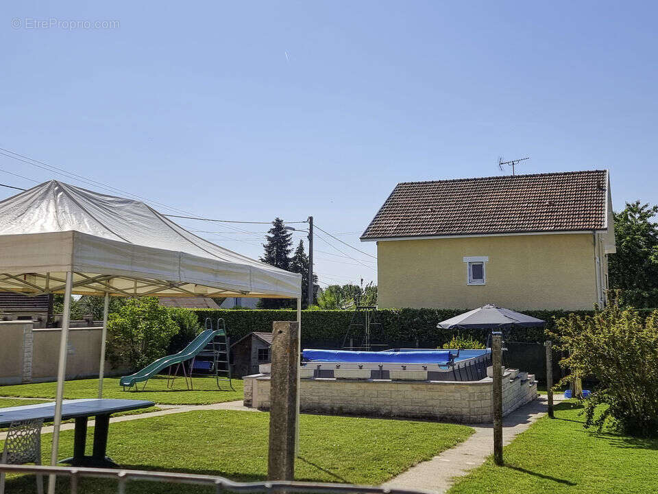 Maison à CHOISY-EN-BRIE