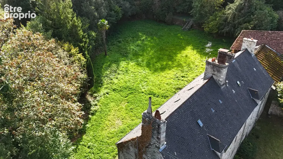 Jolie maison en pierres avec jardin et dependances a renover - photo 4